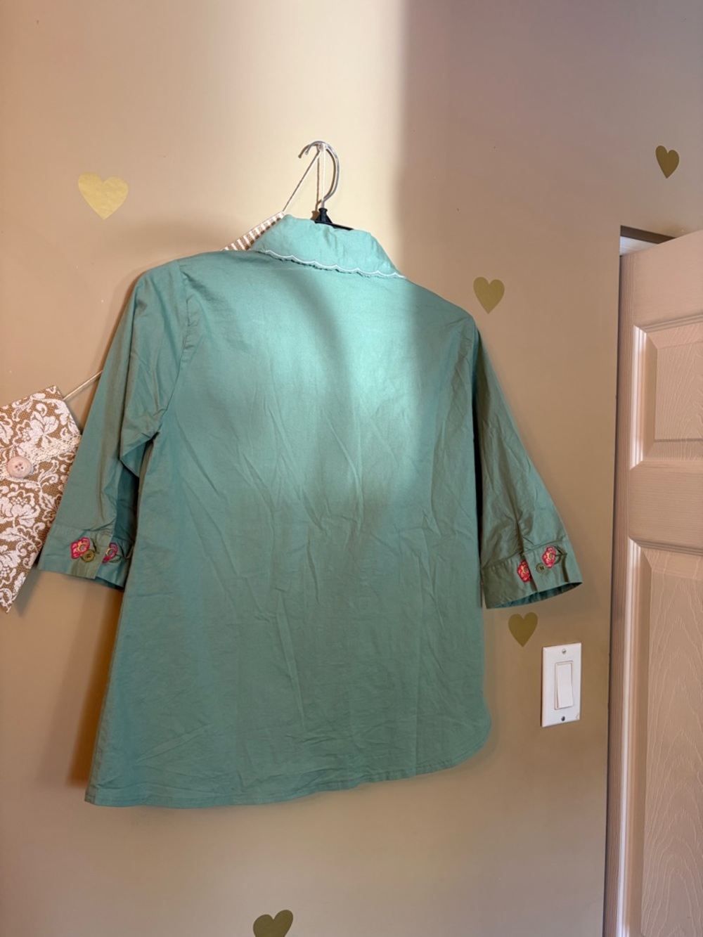 Sage Green Floral Embroidered Blouse Vintage Style - Picture 7 of 7